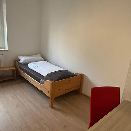 3 #netflix &wlan &kaffee Maschine & Zentral & 500m Innenhafen & 2 Min U Bahn 公寓 *