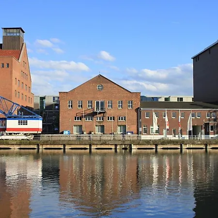 3 #netflix &wlan &kaffee Maschine & Zentral & 500m Innenhafen & 2 Min U Bahn Apartamento *