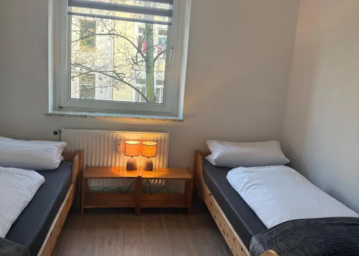 3 #netflix &wlan &kaffee Maschine & Zentral & 500m Innenhafen & 2 Min U Bahn * 杜伊斯堡