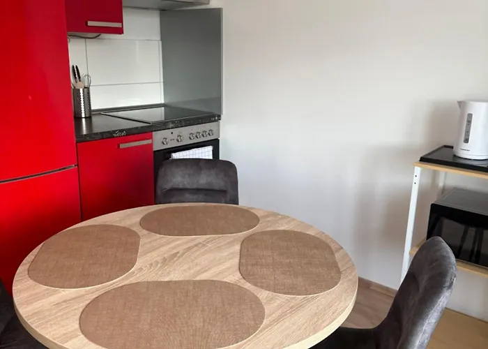 3 #netflix &wlan &kaffee Maschine & Zentral & 500m Innenhafen & 2 Min U Bahn *